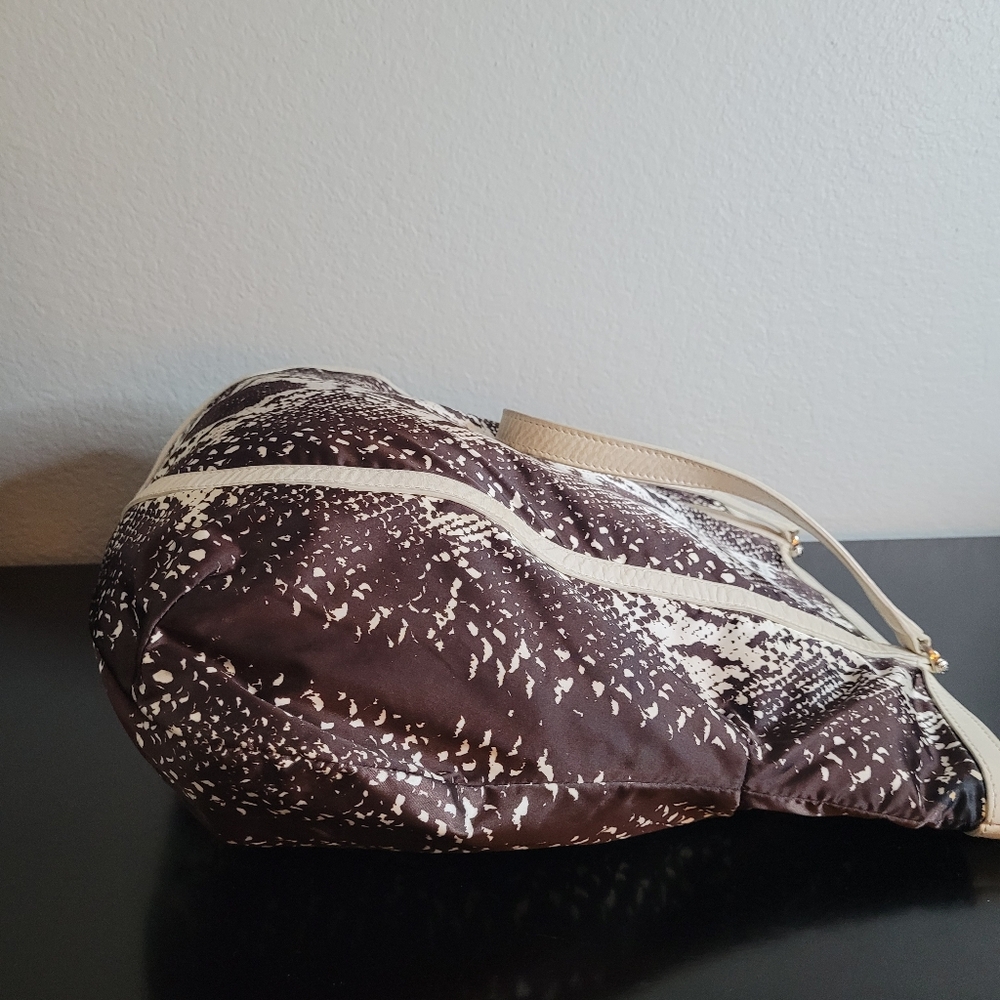 Henri Bendel Snake Print Handbag - Picture 4 of 13